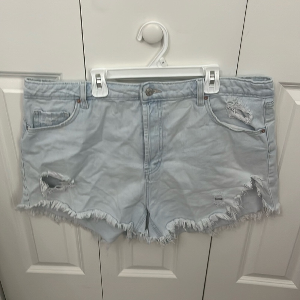 Wet n wild Jean shorts size 18
